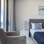 Peralta - Stunning With Private Pool 03