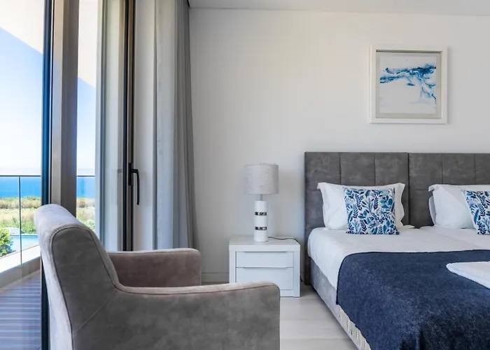 Peralta - Stunning With Private Pool 03